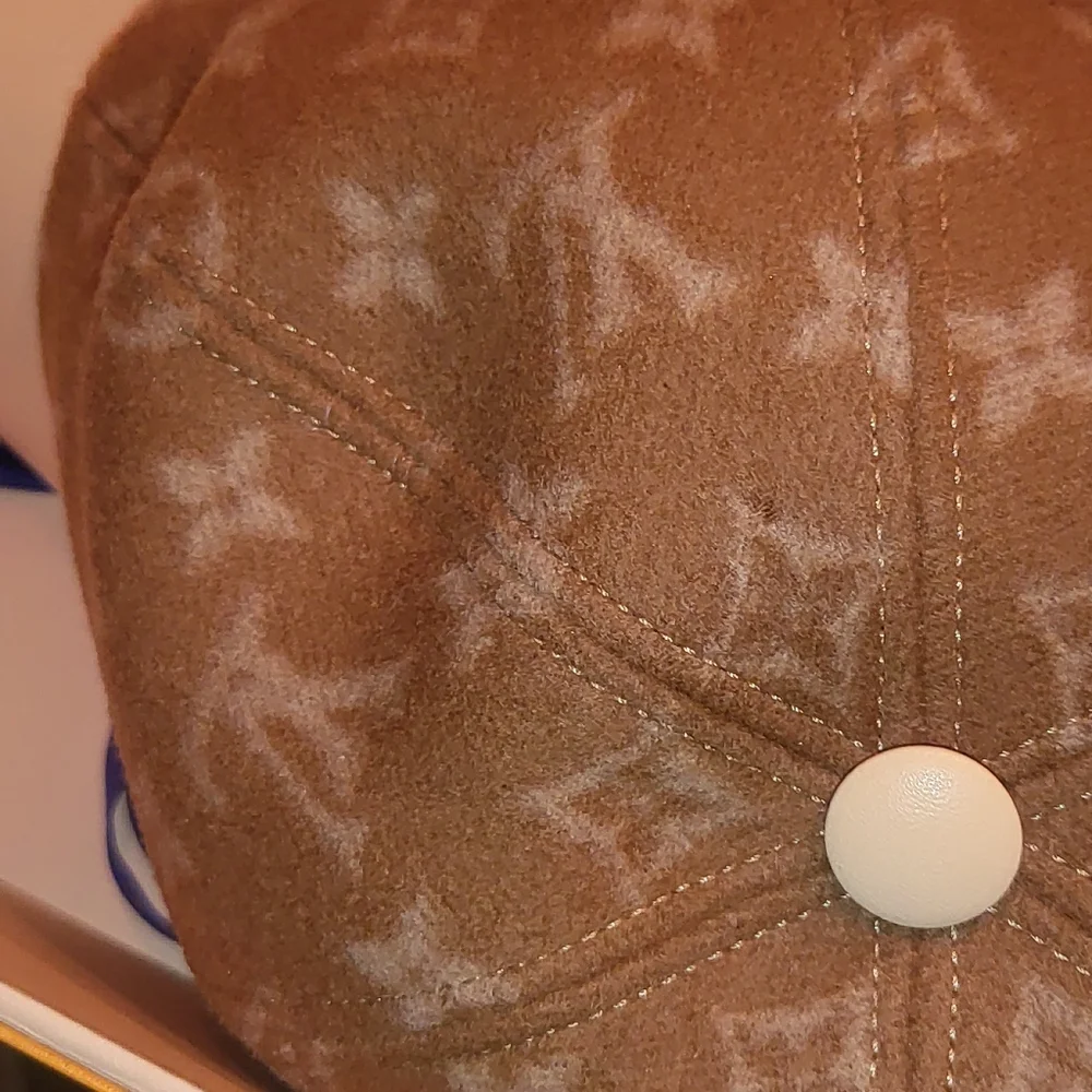 COPY - Louis Vuitton Baseball Cap - Picture 6 of 7